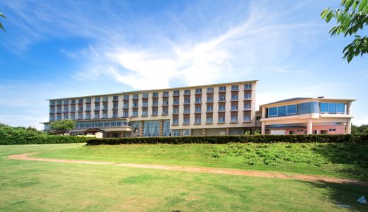 三国温泉 休暇村 越前三国｜日本海を望む高台に建つ景色自慢の公共の宿